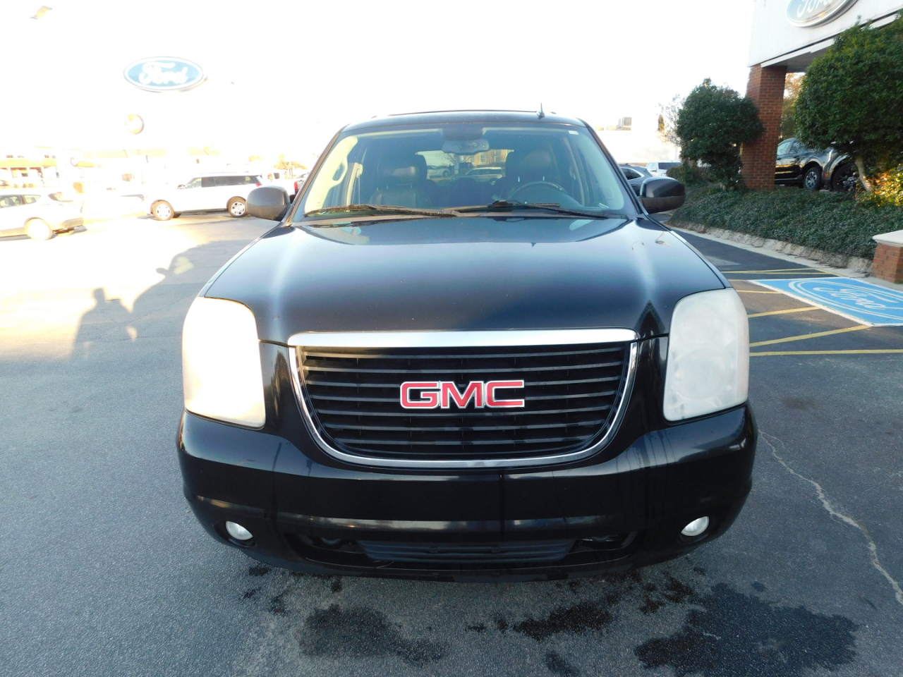 GMC Yukon 2WD 4dr 1500 SLT 2011