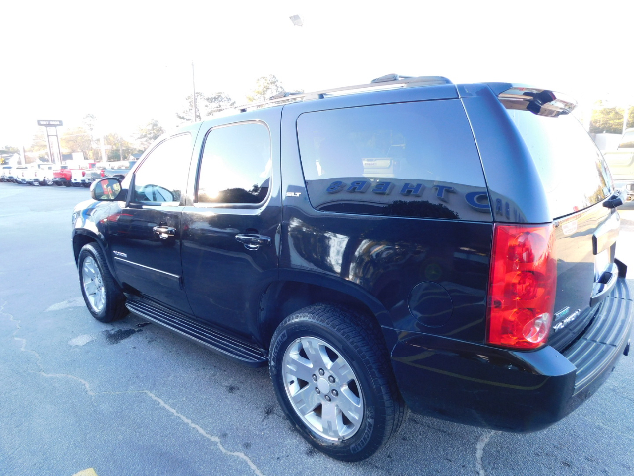 GMC Yukon 2WD 4dr 1500 SLT 2011