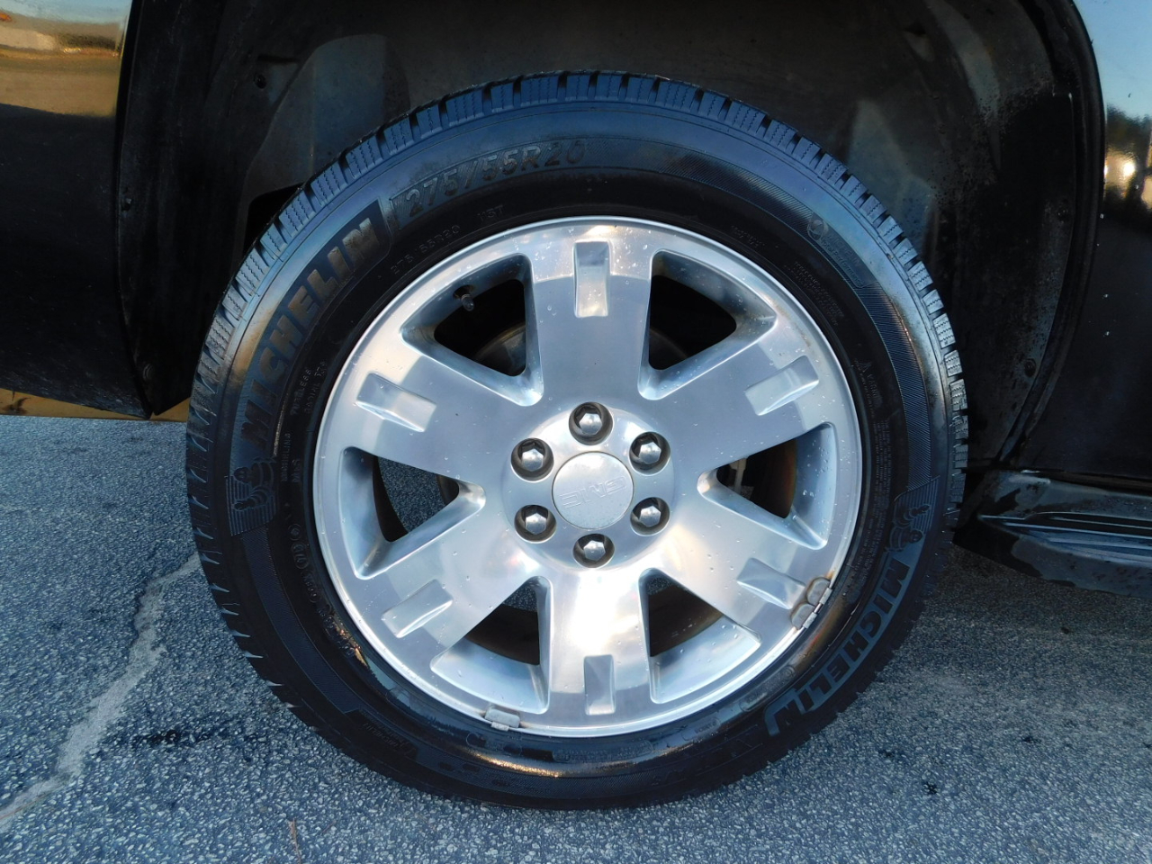 GMC Yukon 2WD 4dr 1500 SLT 2011