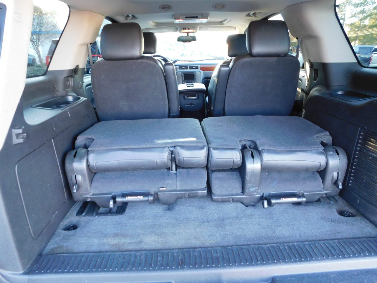 GMC Yukon 2WD 4dr 1500 SLT 2011