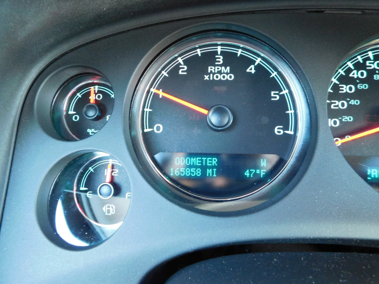 GMC Yukon 2WD 4dr 1500 SLT 2011