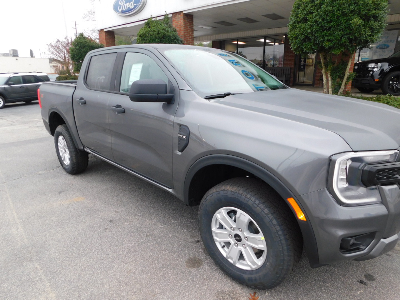 Ford Ranger XL 4WD SuperCrew 5' Box 2025