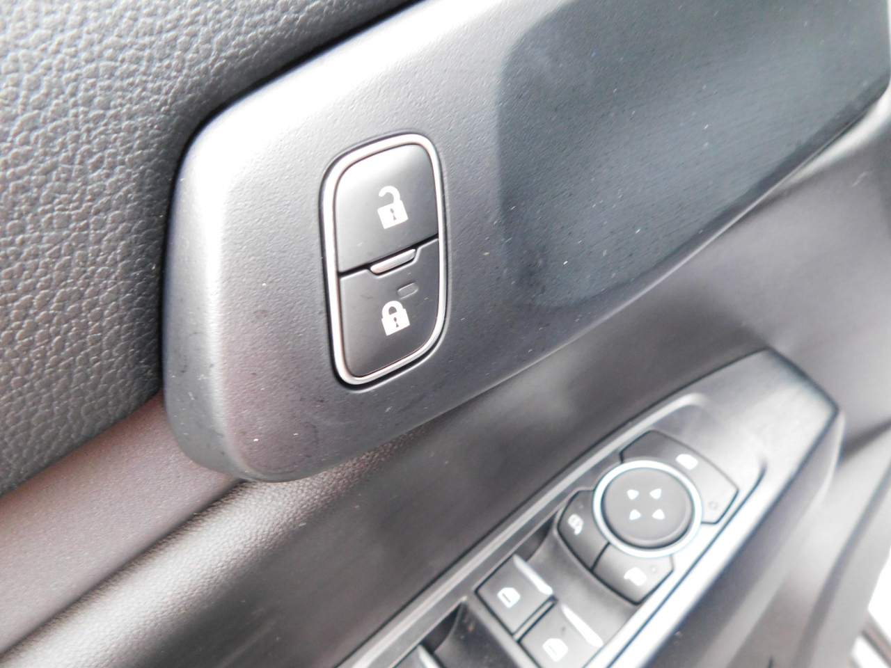 Ford Ranger XL 4WD SuperCrew 5' Box 2025