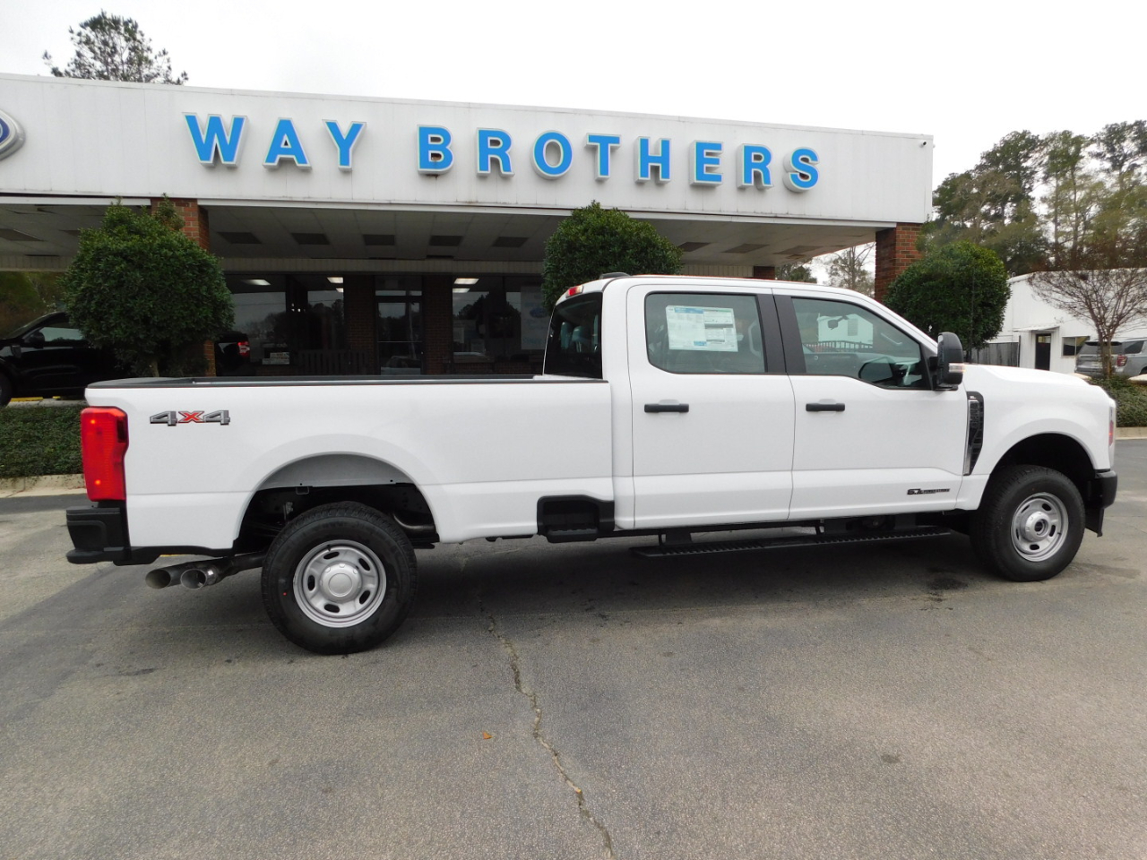 2026 Ford Super Duty F-250 SRW XL 4WD CREW CAB 8' BOX