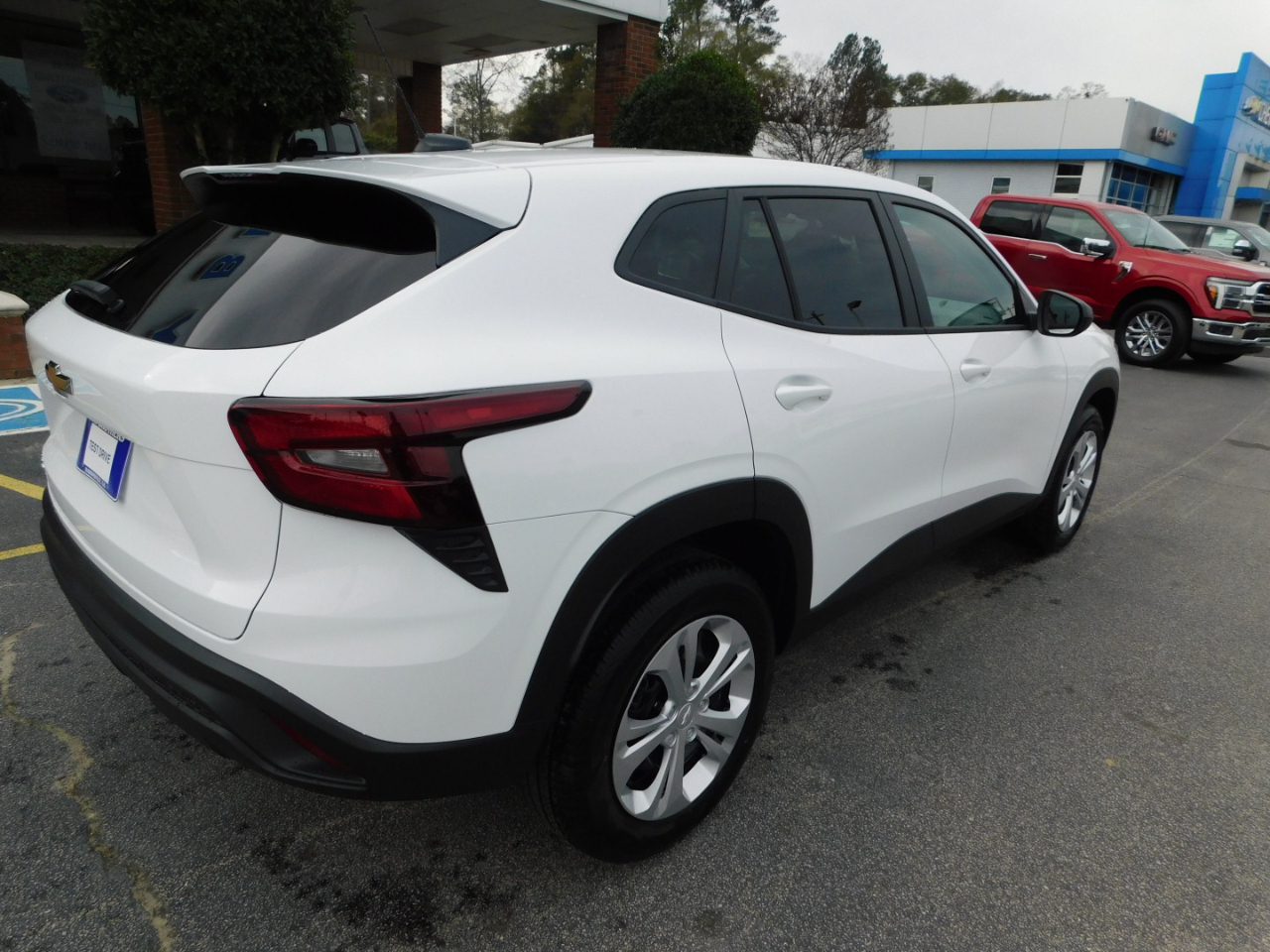 Chevrolet Trax FWD 4dr LS 2026