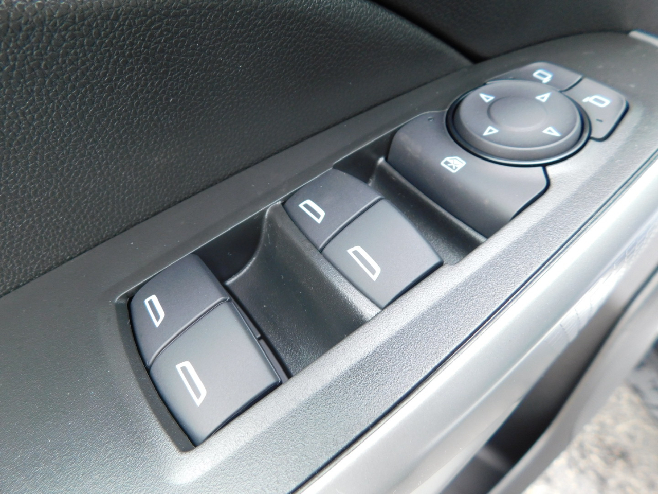 Chevrolet Trax FWD 4dr LS 2026