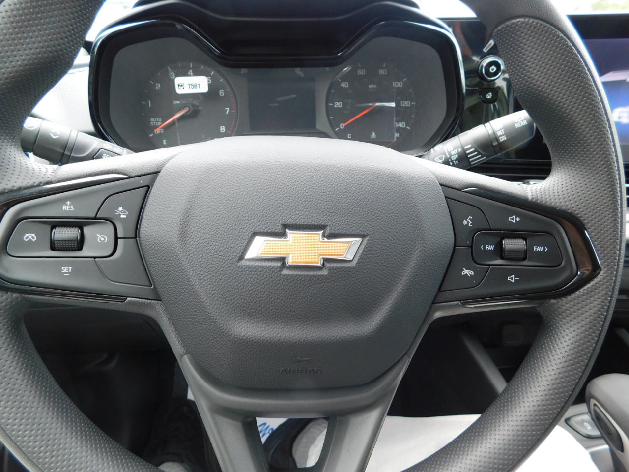 Chevrolet Trax FWD 4dr LS 2026