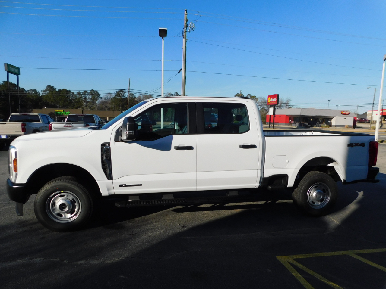 Ford Super Duty F-250 SRW XL 4WD Crew Cab 6.75' Box 2026
