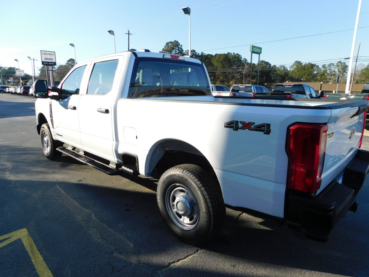 Ford Super Duty F-250 SRW XL 4WD Crew Cab 6.75' Box 2026