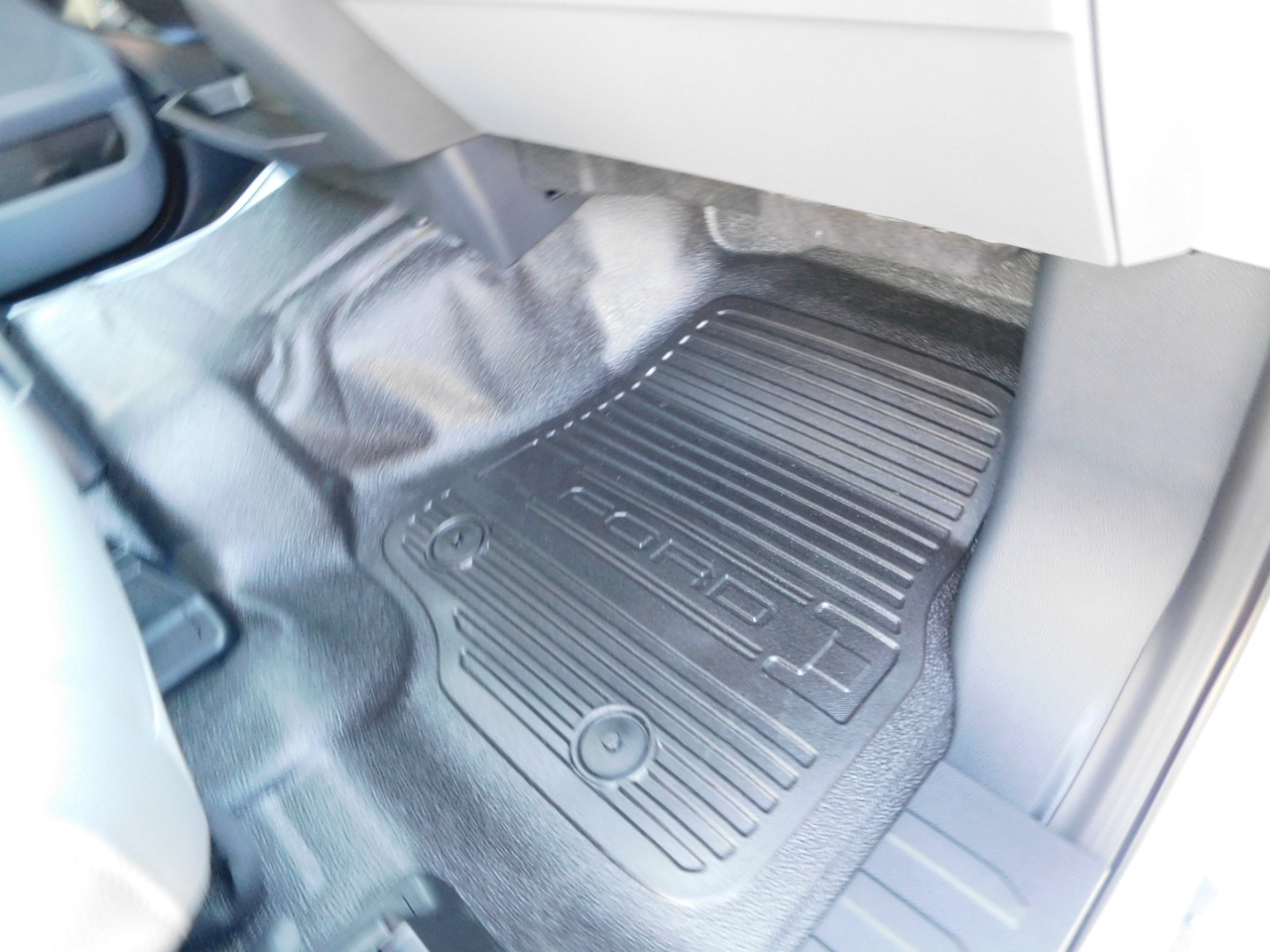 Ford Super Duty F-250 SRW XL 4WD Crew Cab 6.75' Box 2026