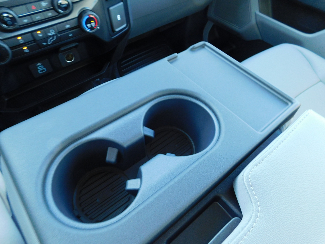 Ford Super Duty F-250 SRW XL 4WD Crew Cab 6.75' Box 2026