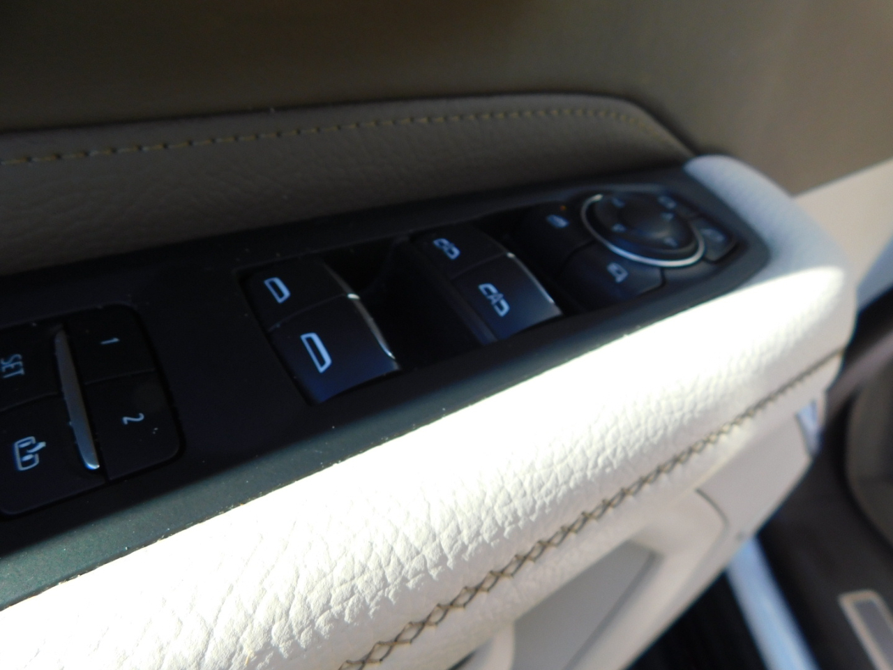 GMC Yukon XL 4WD 4dr Denali 2024