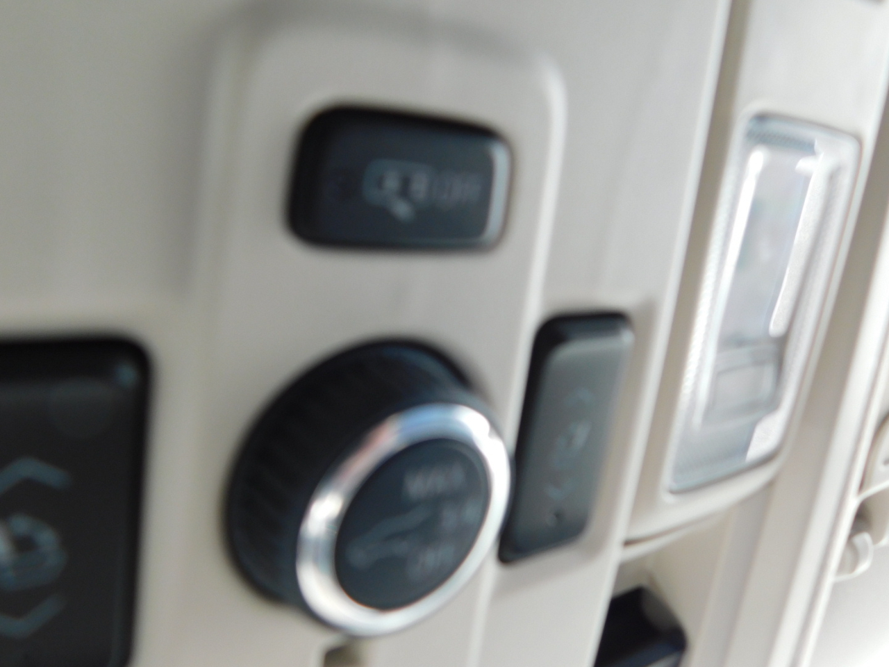 GMC Yukon XL 4WD 4dr Denali 2024