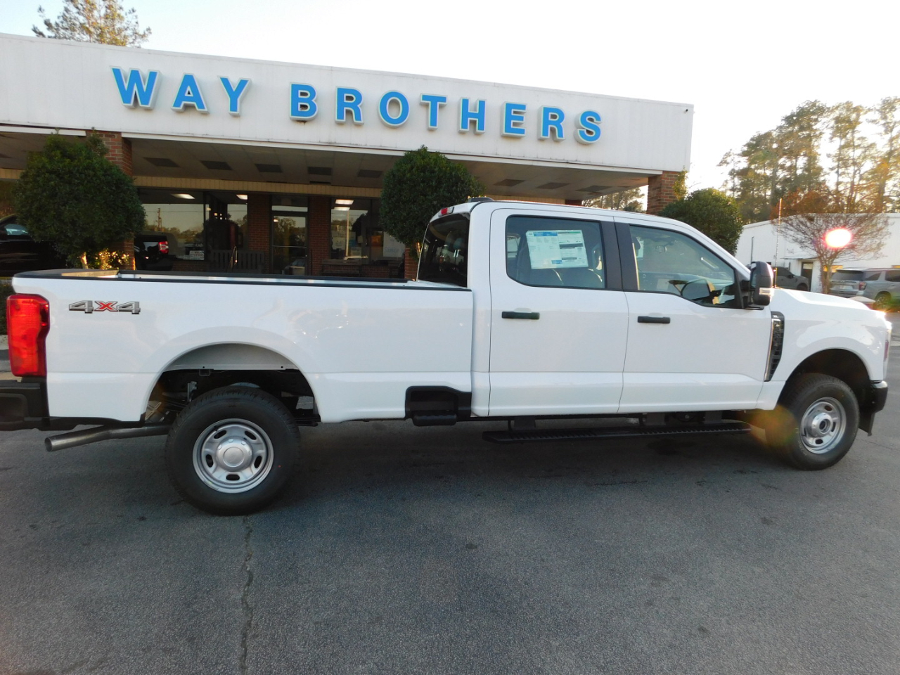 2026 Ford Super Duty F-250 SRW XL 4WD CREW CAB 8' BOX