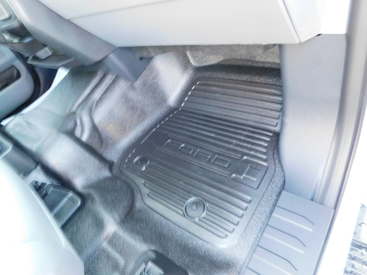 Ford Super Duty F-250 SRW XL 4WD Crew Cab 8' Box 2026