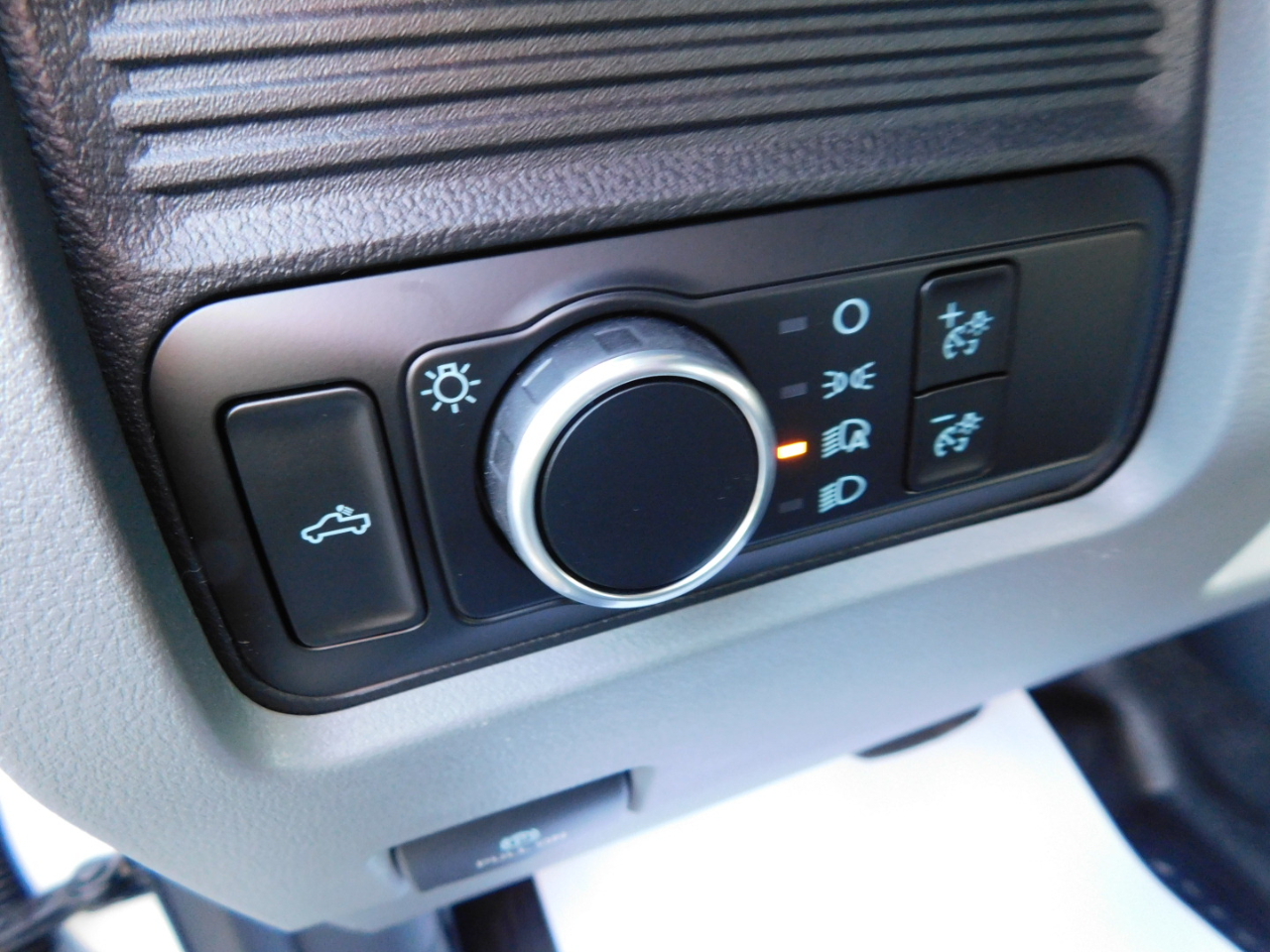 Ford Super Duty F-250 SRW XL 4WD Crew Cab 8' Box 2026