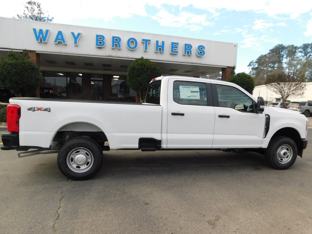Ford Super Duty F-250 SRW XL 4WD Crew Cab 8' Box 2026