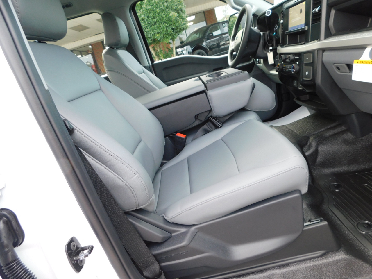 Ford Super Duty F-250 SRW XL 4WD Crew Cab 8' Box 2026