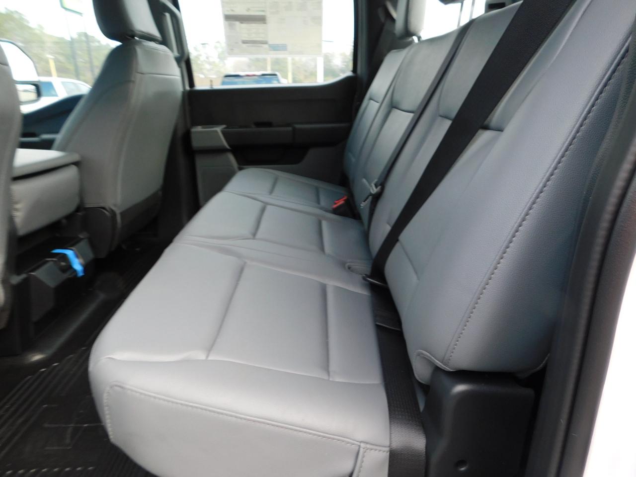 Ford Super Duty F-250 SRW XL 4WD Crew Cab 8' Box 2026