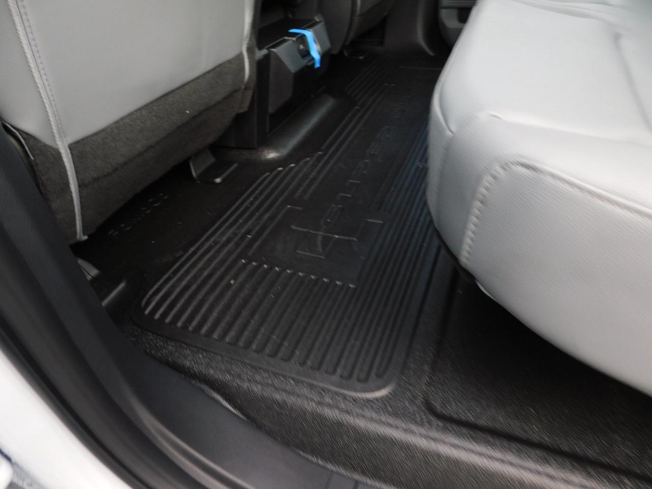 Ford Super Duty F-250 SRW XL 4WD Crew Cab 8' Box 2026