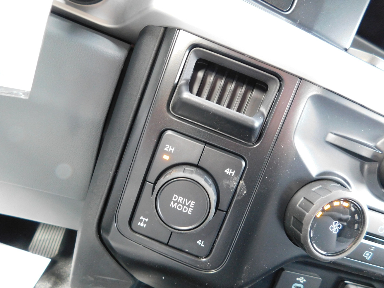 Ford Super Duty F-250 SRW XL 4WD Crew Cab 8' Box 2026