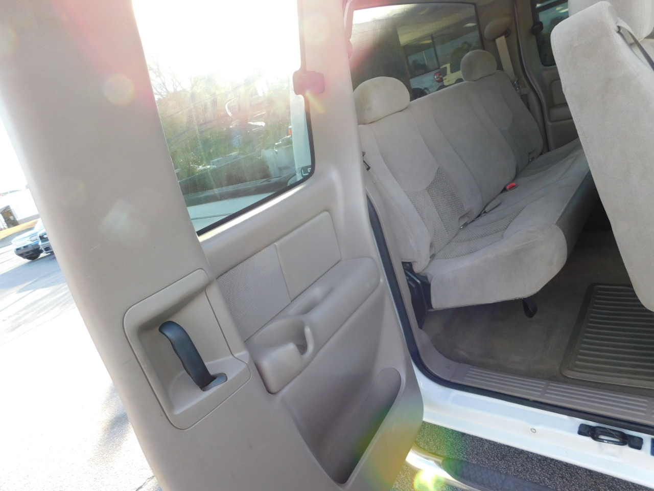 Chevrolet Silverado 2500HD Ext Cab 143.5" WB 4WD LS 2005