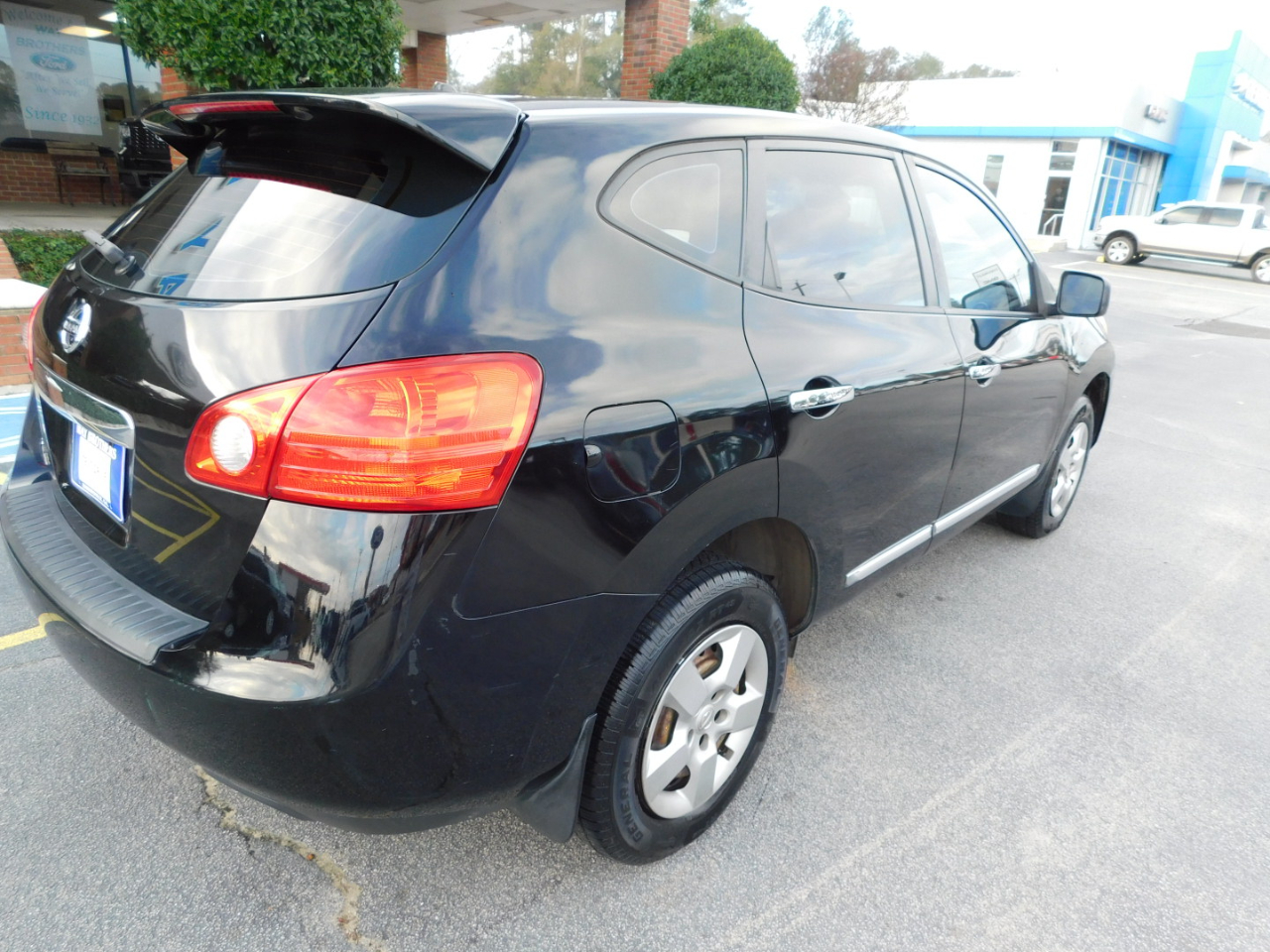Nissan Rogue FWD 4dr S 2013