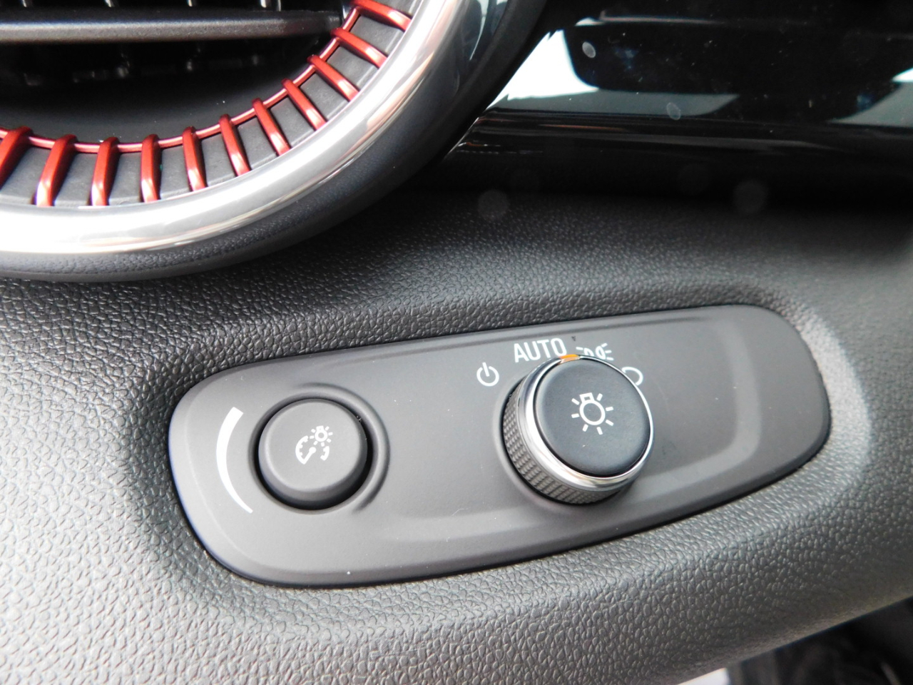 Chevrolet Trax FWD 4dr 2RS 2026