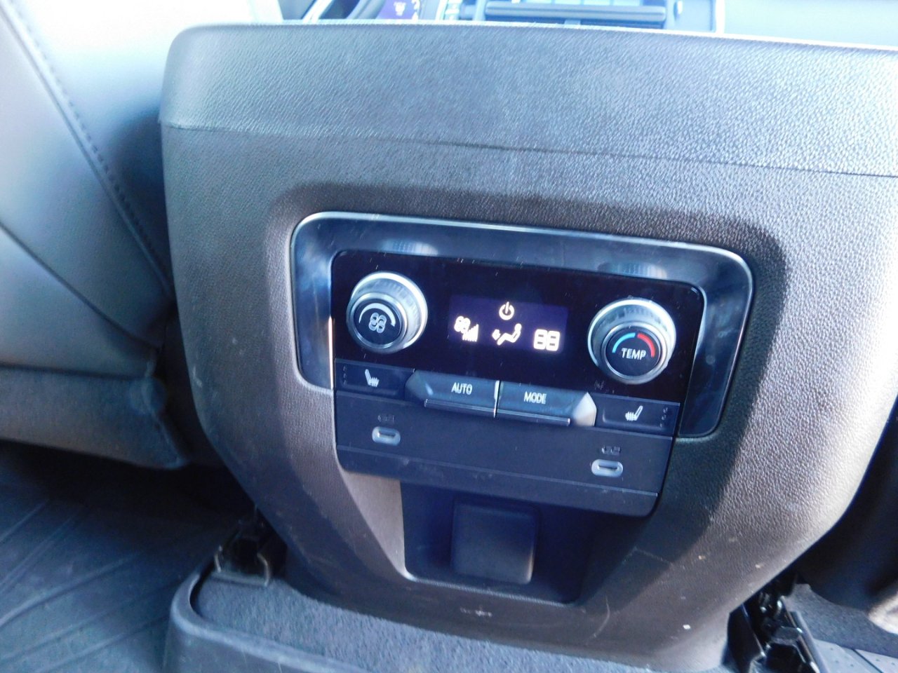 Chevrolet Tahoe 2WD 4dr LT 2023