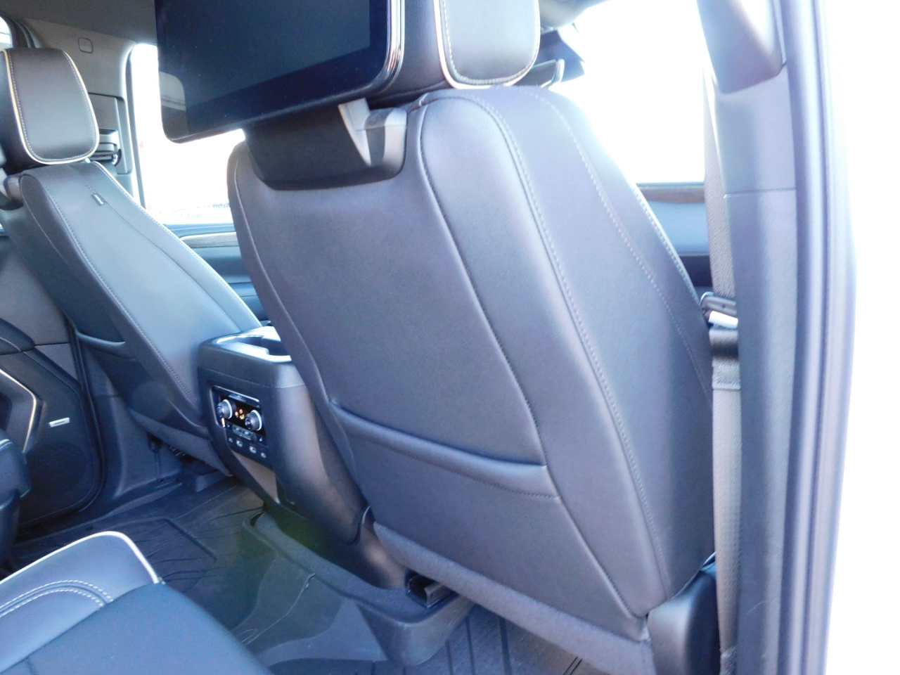 Chevrolet Tahoe 2WD 4dr Premier 2024