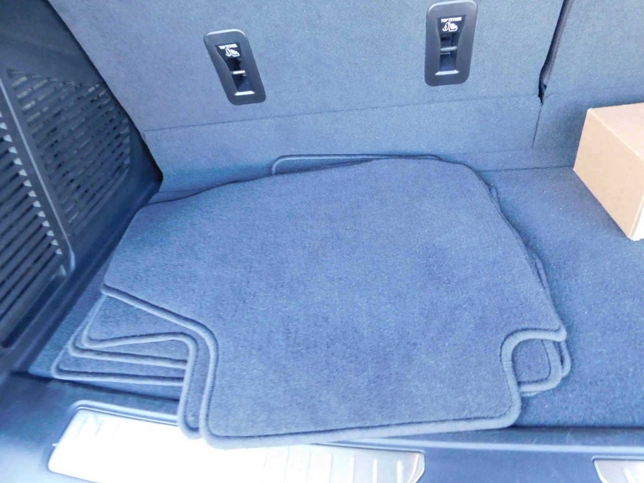 Chevrolet Tahoe 2WD 4dr Premier 2024