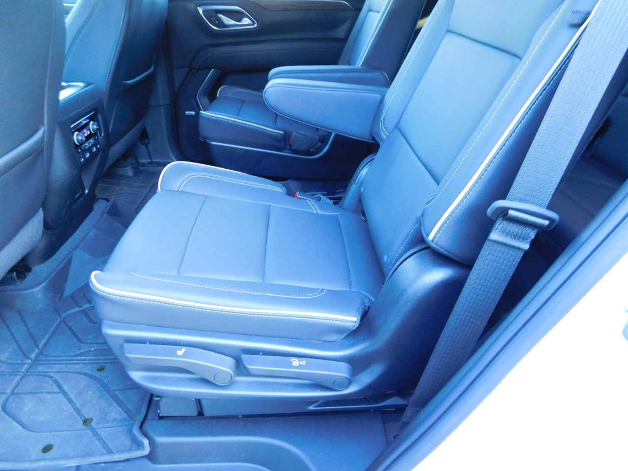 Chevrolet Tahoe 2WD 4dr Premier 2024