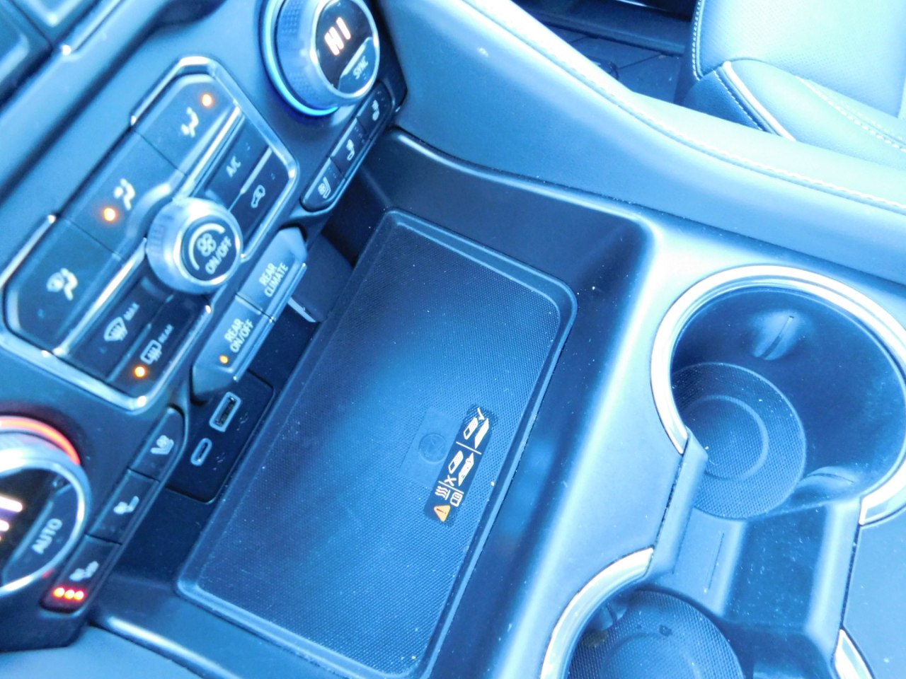 Chevrolet Tahoe 2WD 4dr Premier 2024