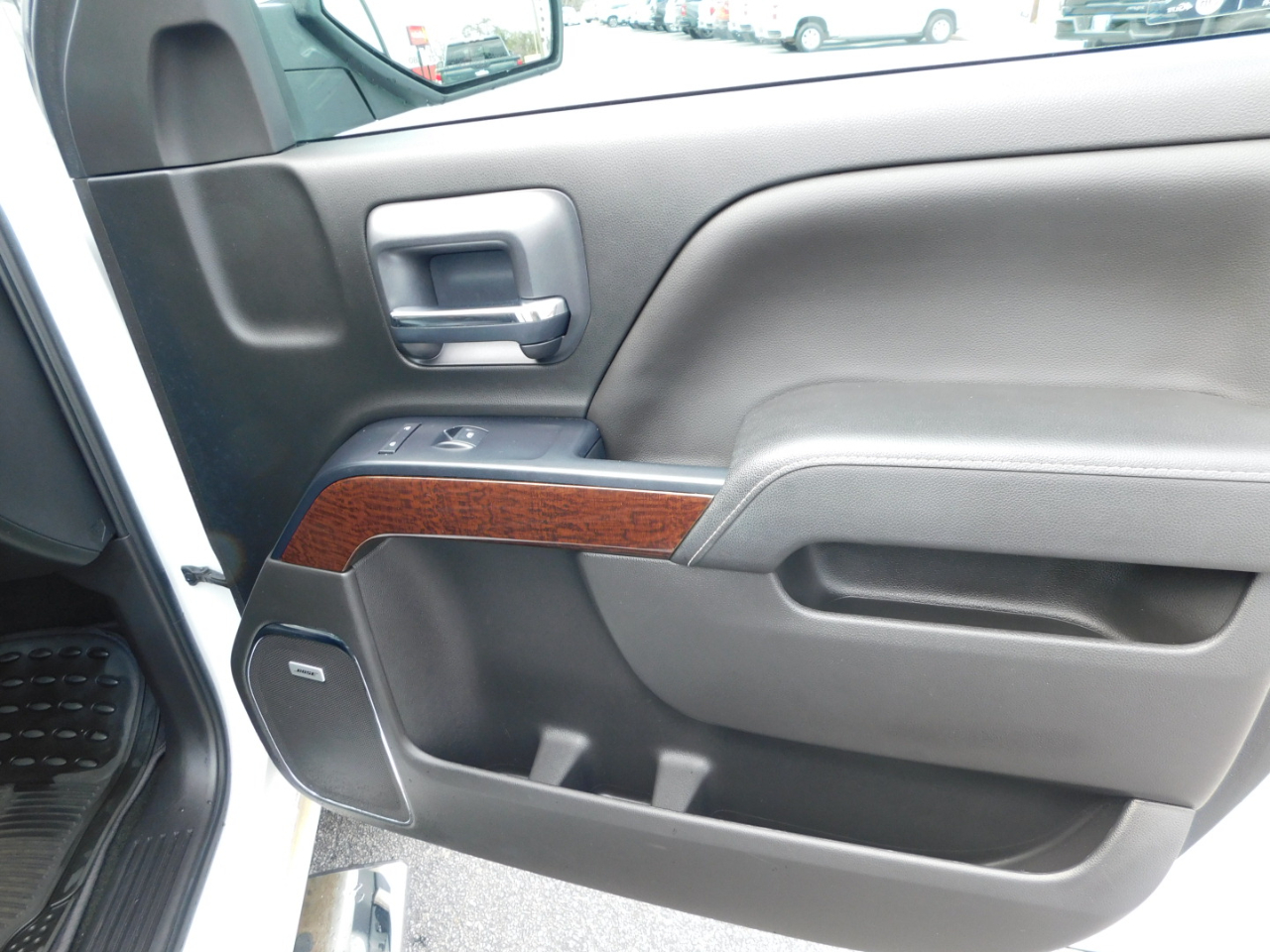 GMC Sierra 1500 2WD Crew Cab 143.5" SLT 2018