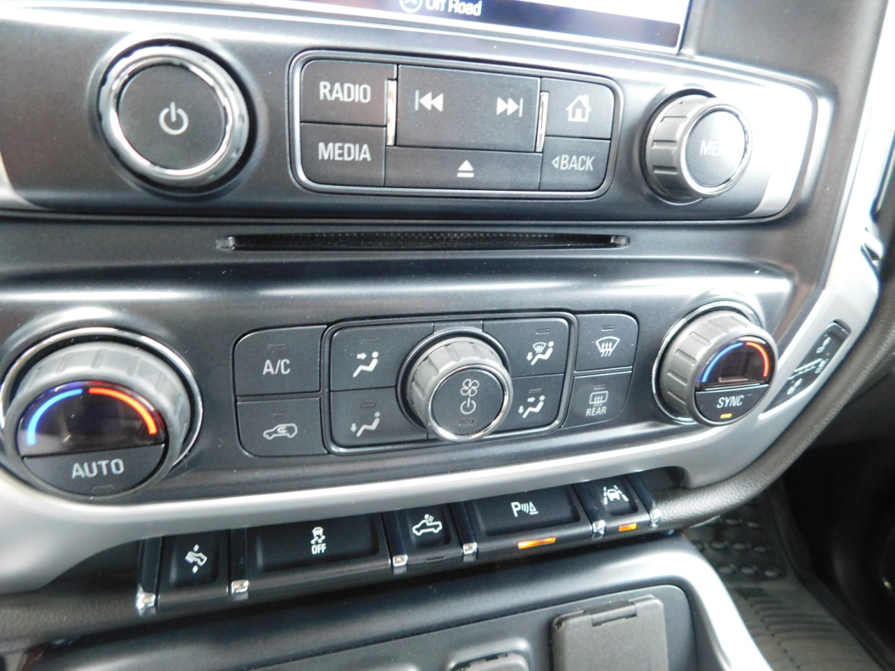 GMC Sierra 1500 2WD Crew Cab 143.5" SLT 2018