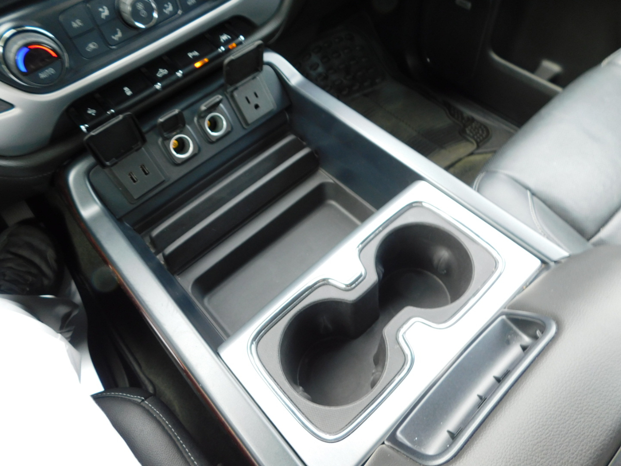 GMC Sierra 1500 2WD Crew Cab 143.5" SLT 2018