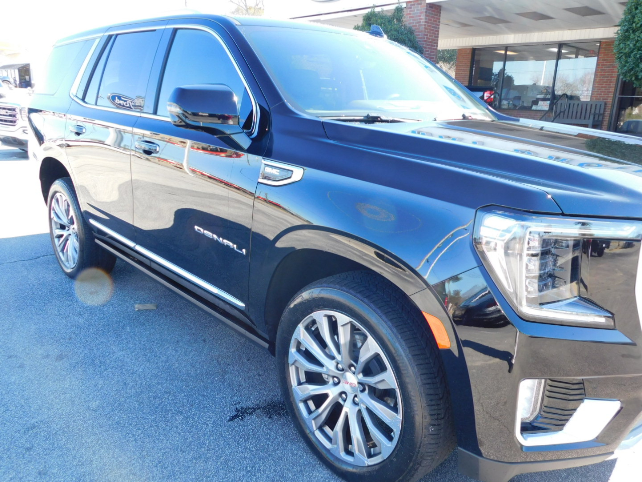 GMC Yukon 2WD 4dr Denali 2021