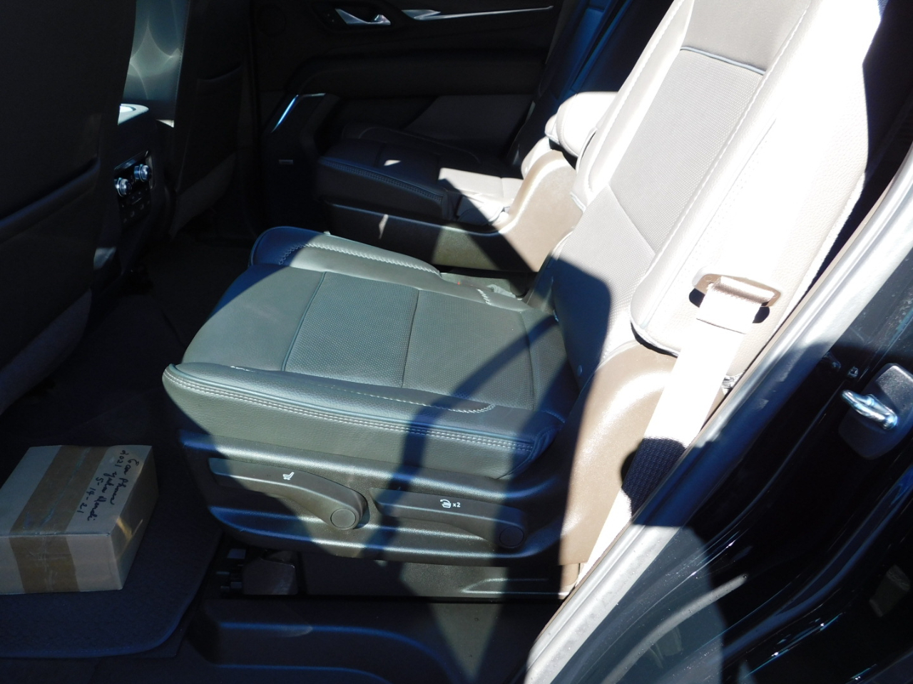 GMC Yukon 2WD 4dr Denali 2021