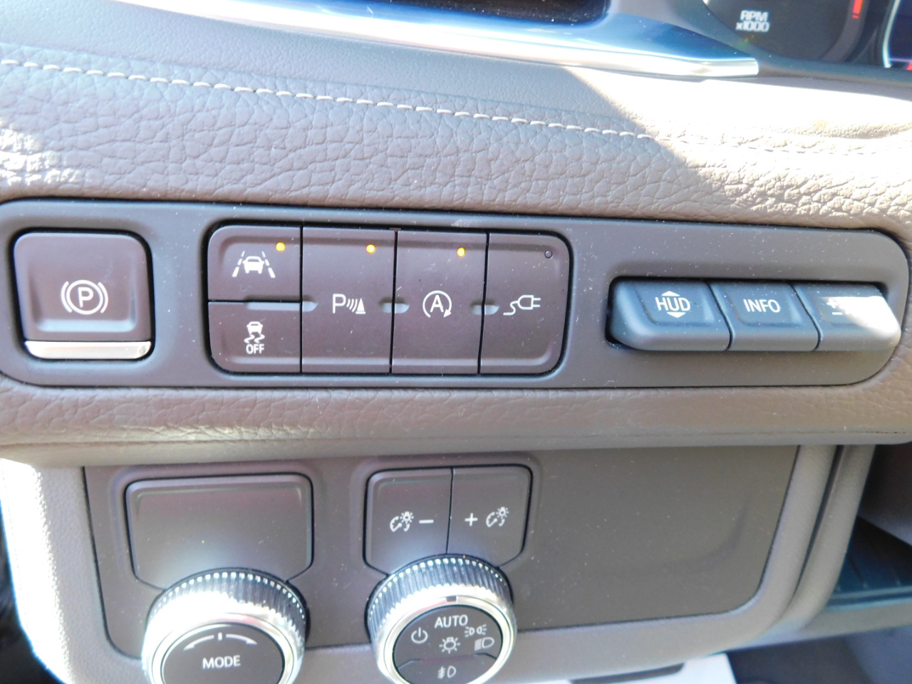 GMC Yukon 2WD 4dr Denali 2021