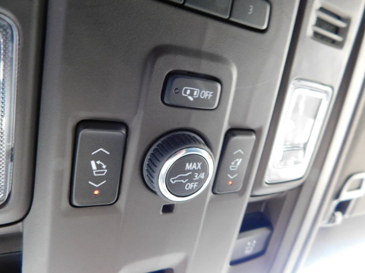 GMC Yukon 2WD 4dr Denali 2021