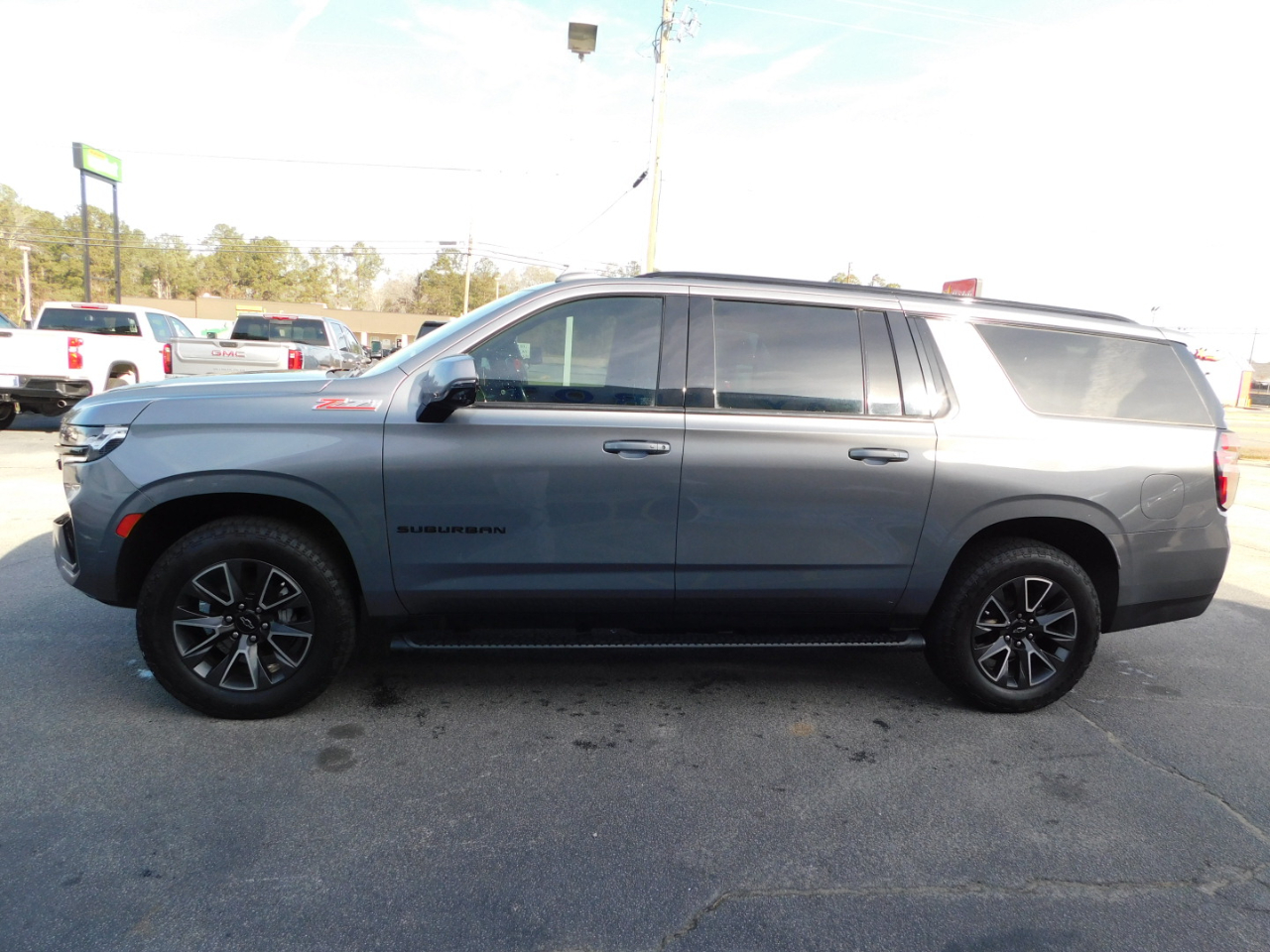 Chevrolet Suburban 4WD 4dr Z71 2021