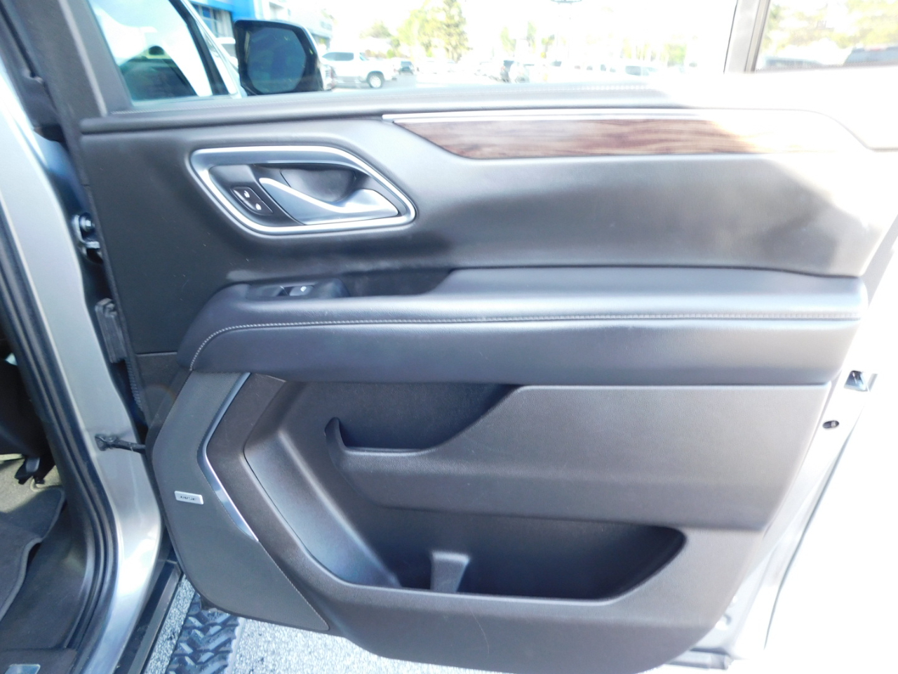 Chevrolet Suburban 4WD 4dr Z71 2021