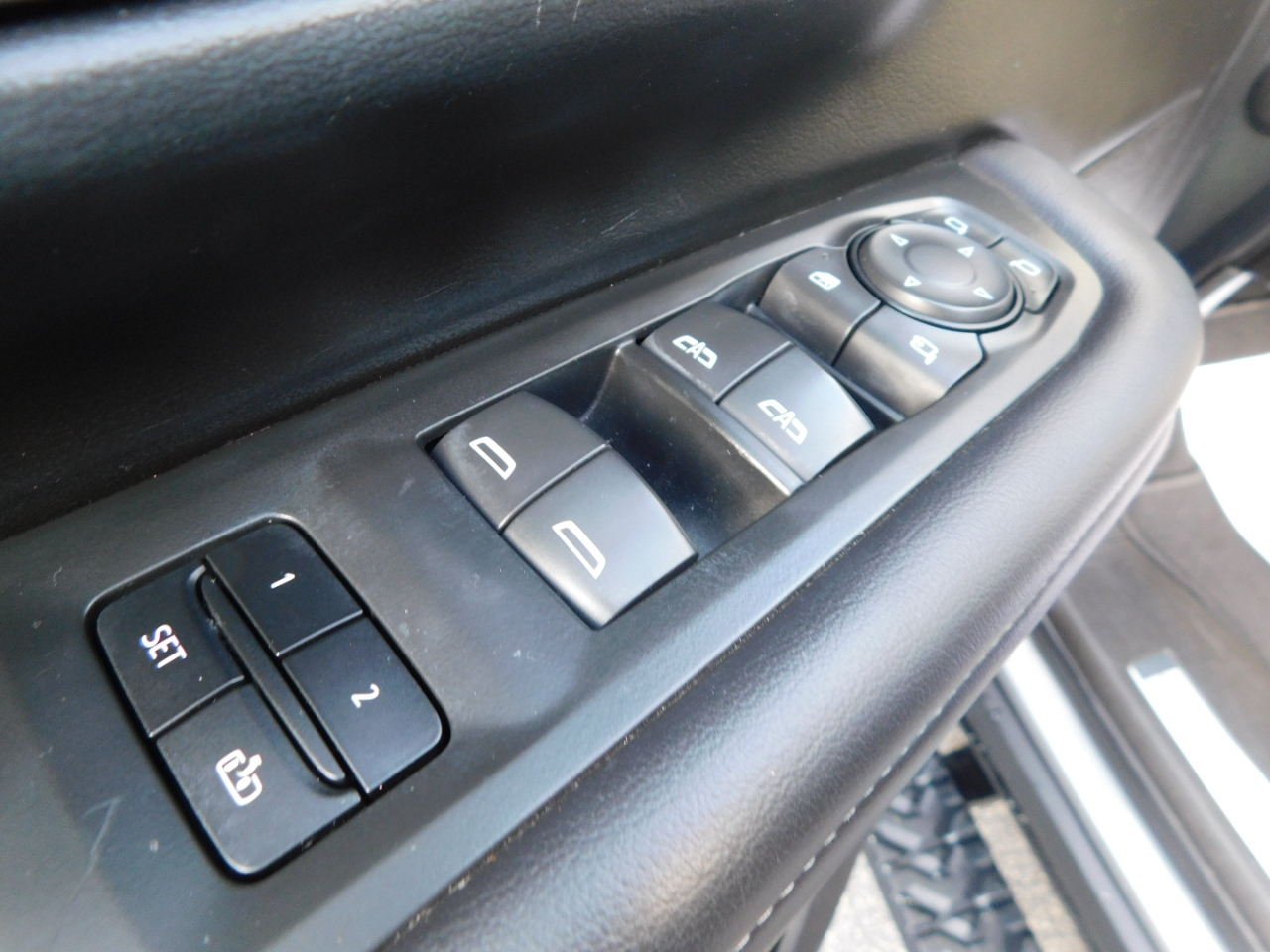 Chevrolet Suburban 4WD 4dr Z71 2021