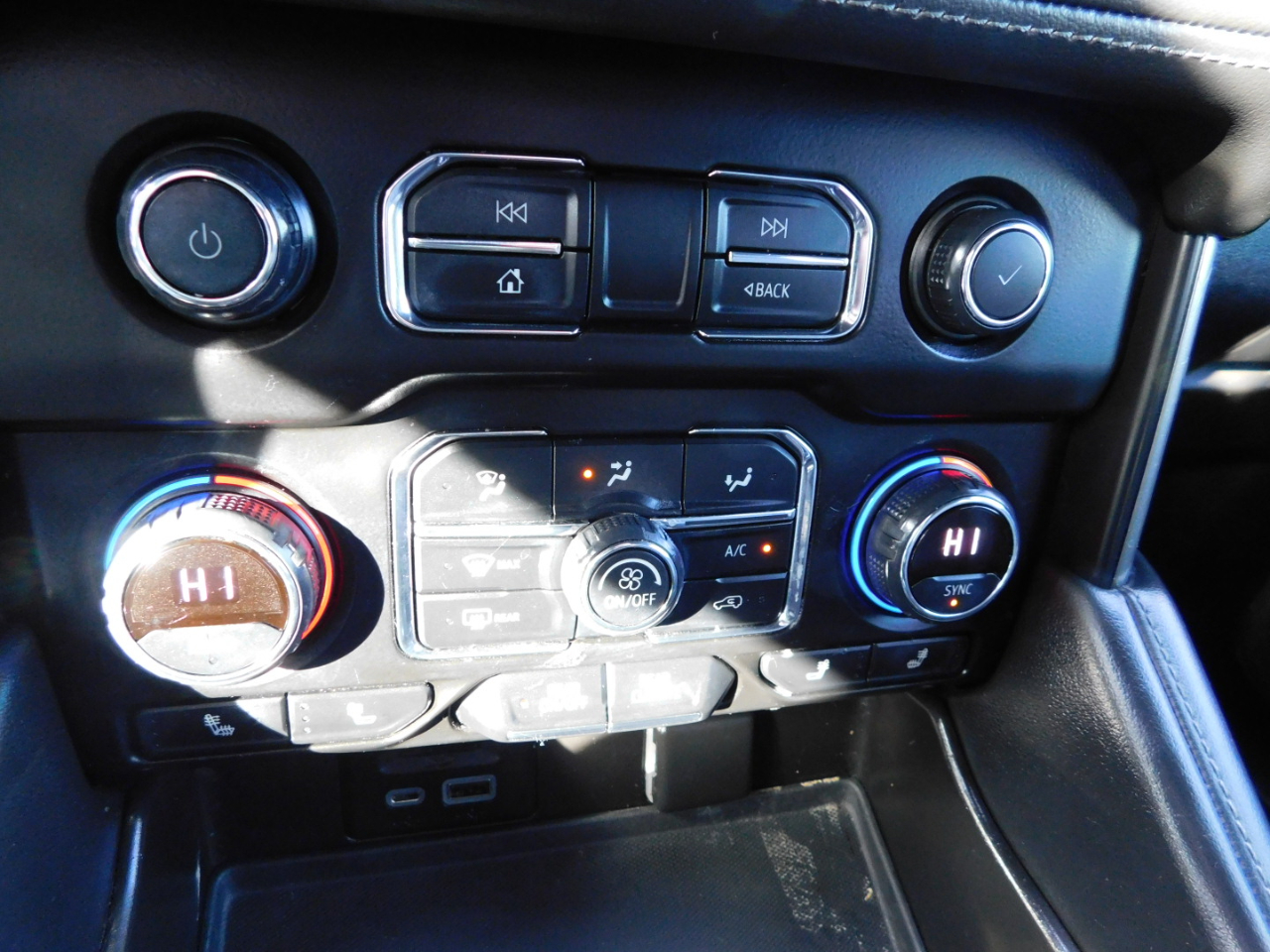 Chevrolet Suburban 4WD 4dr Z71 2021