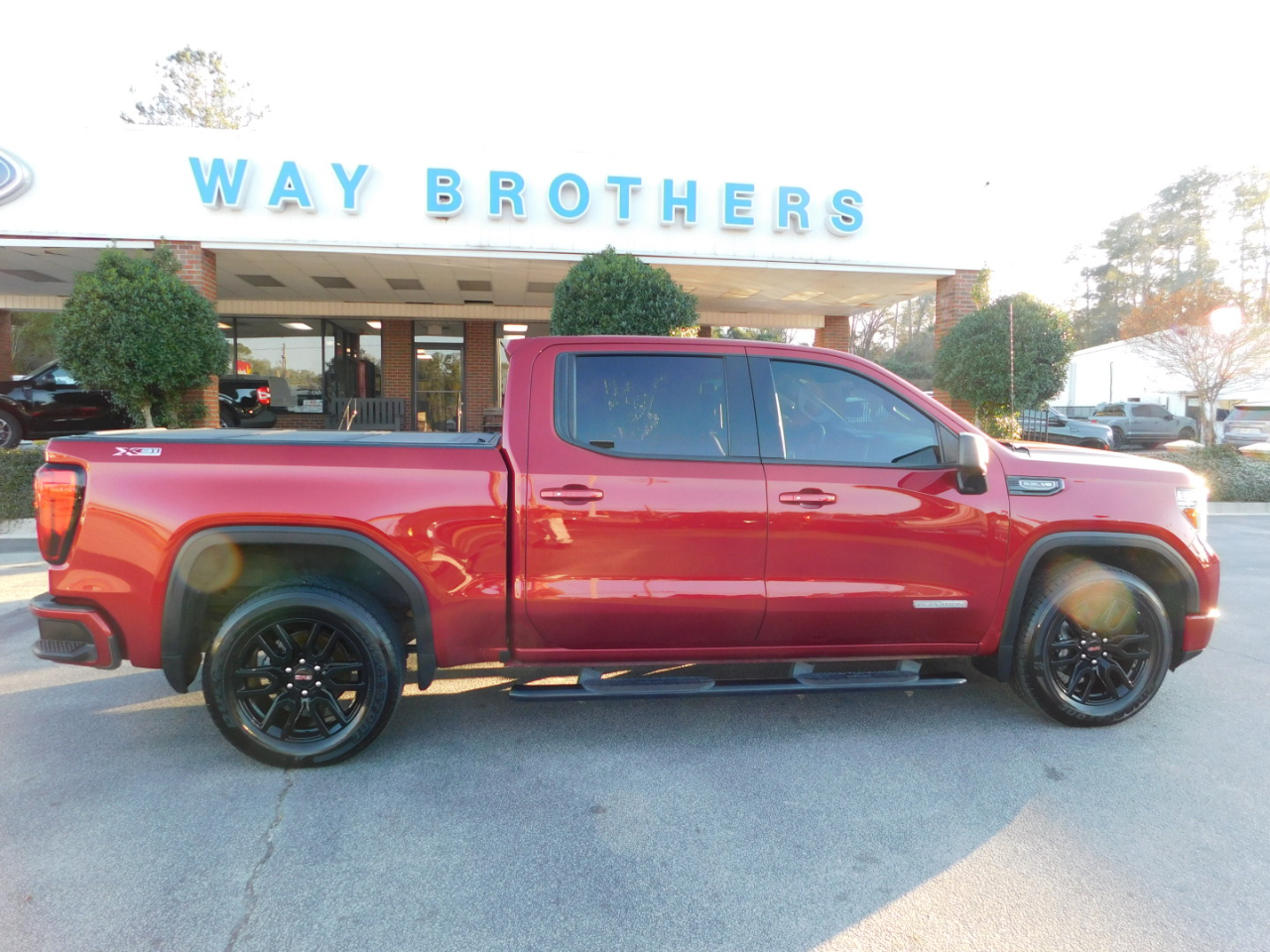 GMC Sierra 1500 4WD Crew Cab 147" Elevation w/3SB 2021