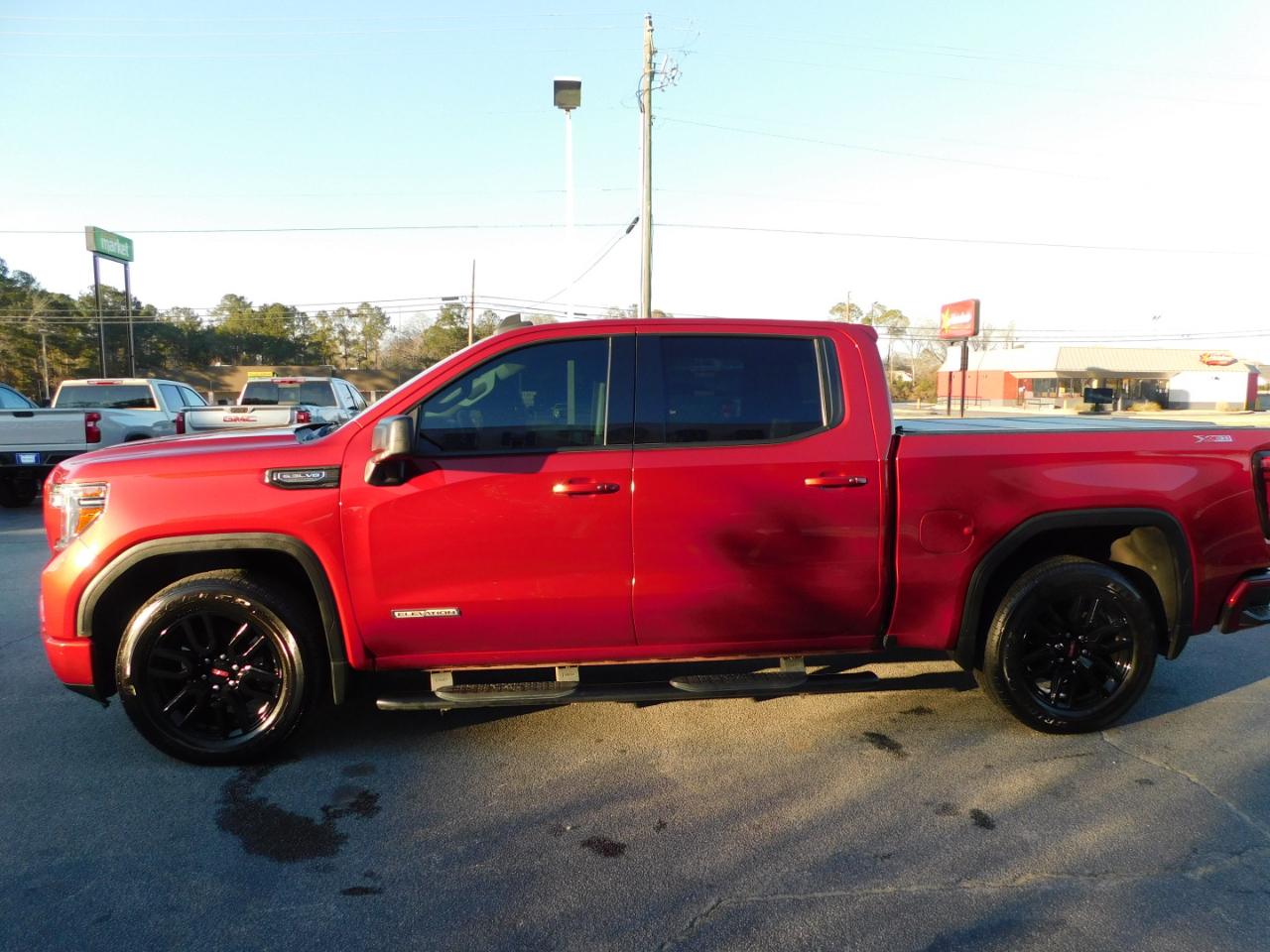 GMC Sierra 1500 4WD Crew Cab 147" Elevation w/3SB 2021