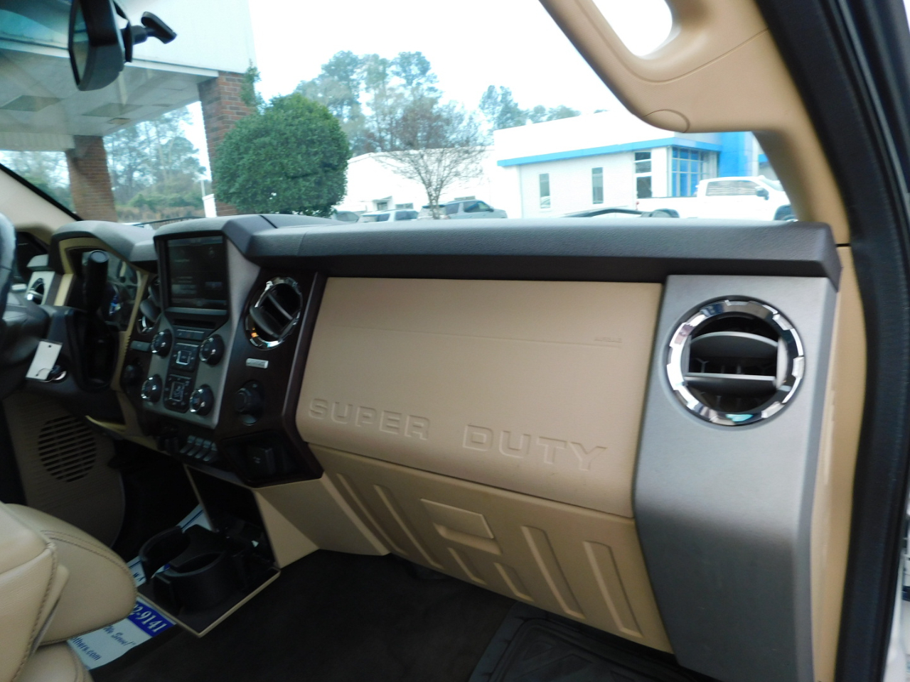 Ford 3/4 Ton Trucks Styleside 133" WB 4WD 2016