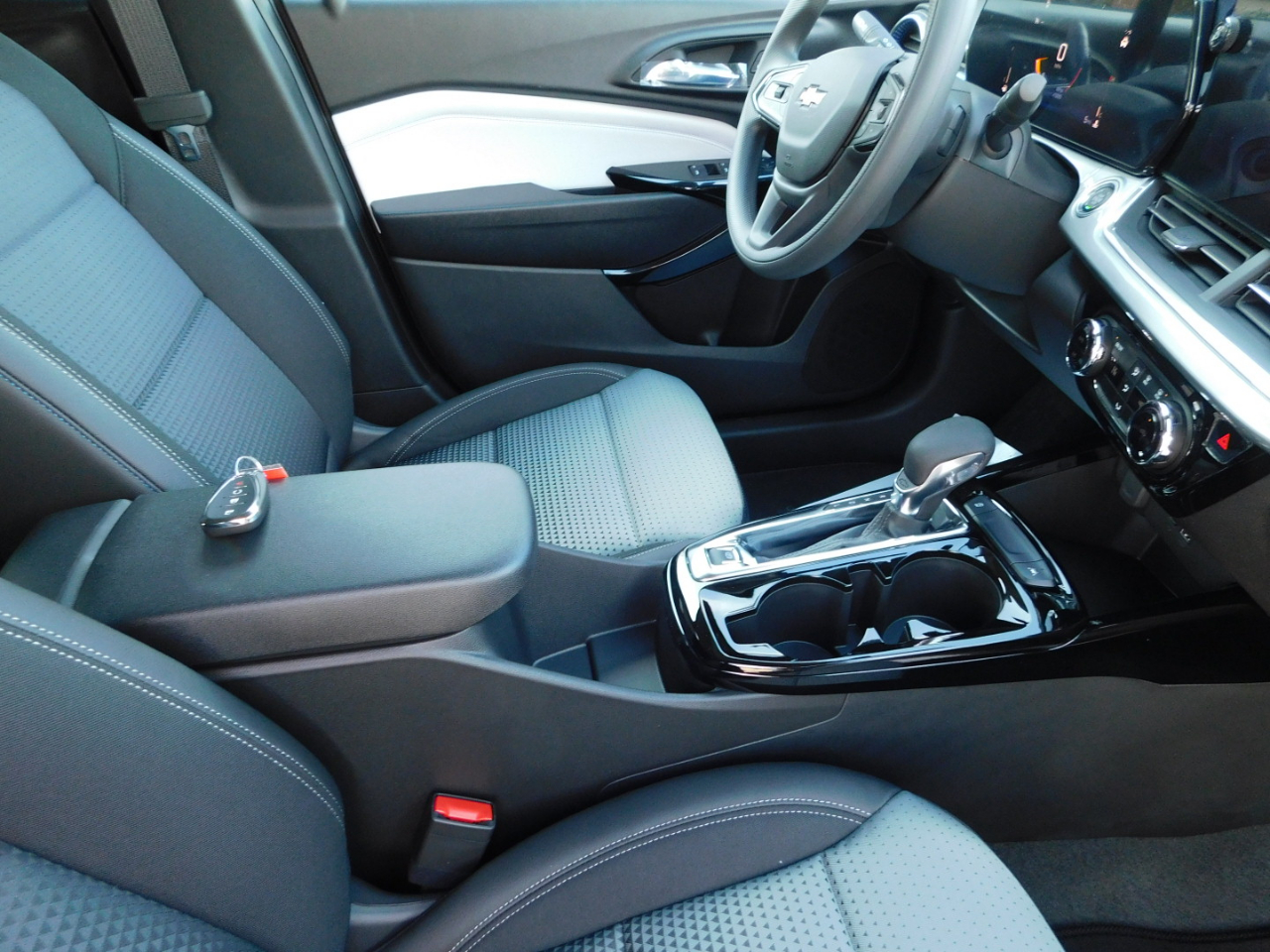 Chevrolet Trax FWD 4dr LT 2026