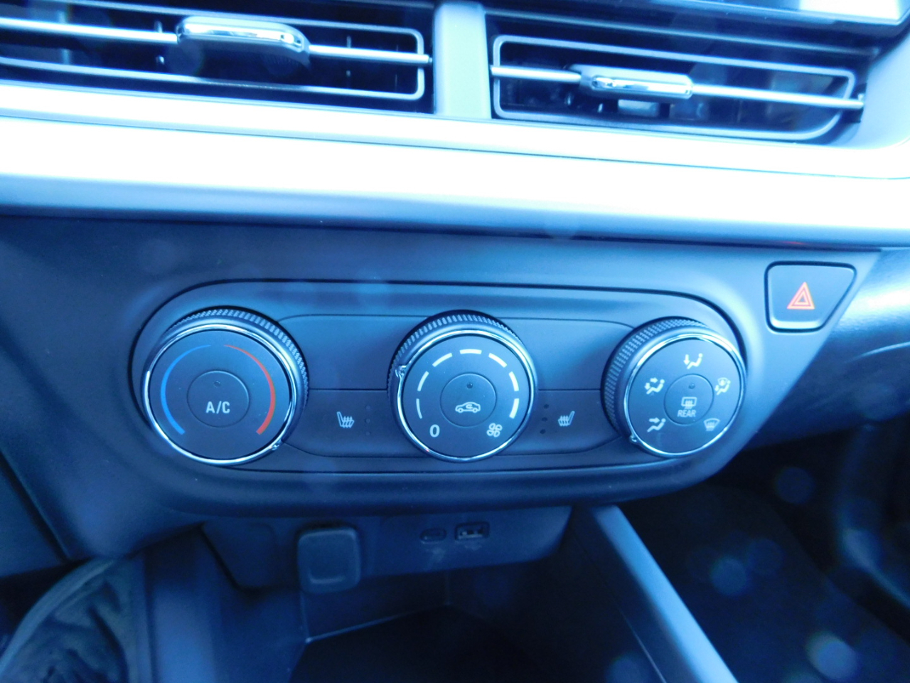 Chevrolet Trax FWD 4dr 1RS 2026