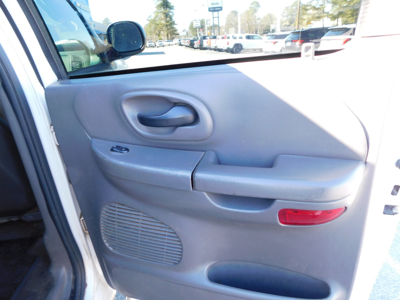 Ford F-150 SuperCrew Crew Cab 139" XLT 4WD 2001